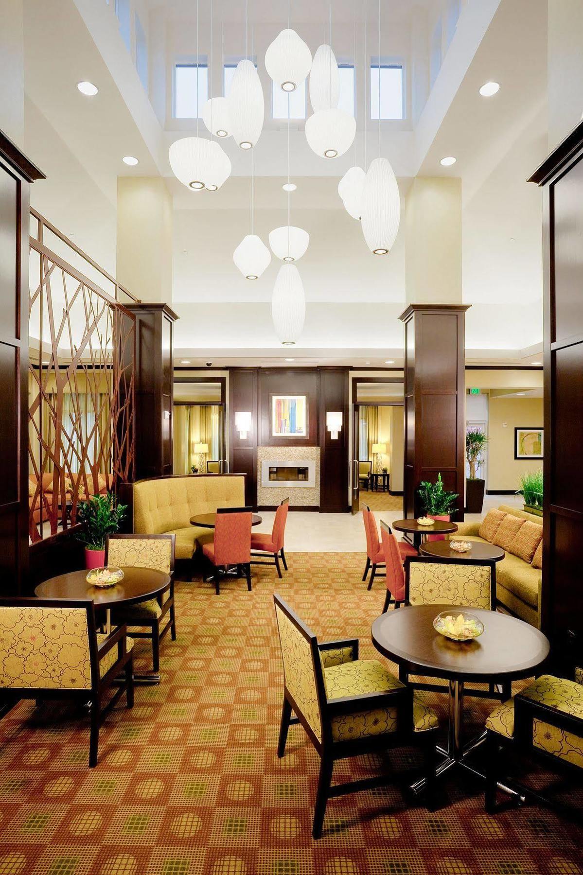 Hilton Garden Inn Seattle/Ботелл Інтер'єр фото